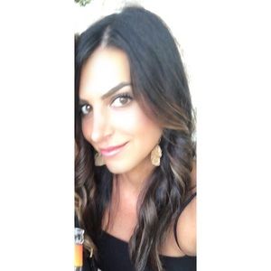 Meet your Posher, Nicole